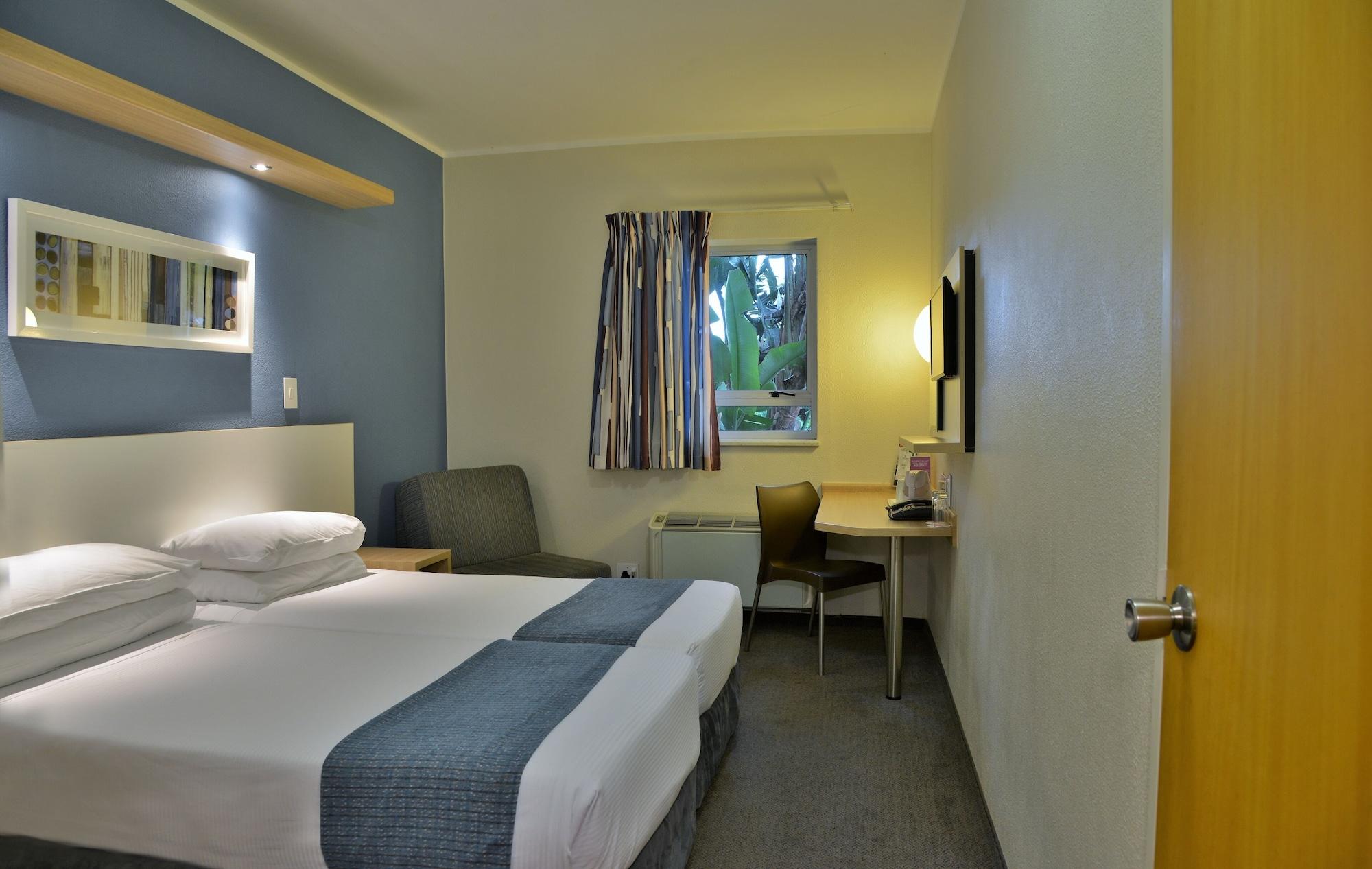 Hotel Road International Airport Cape Town