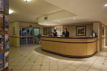 Hotel Road International Airport 2*