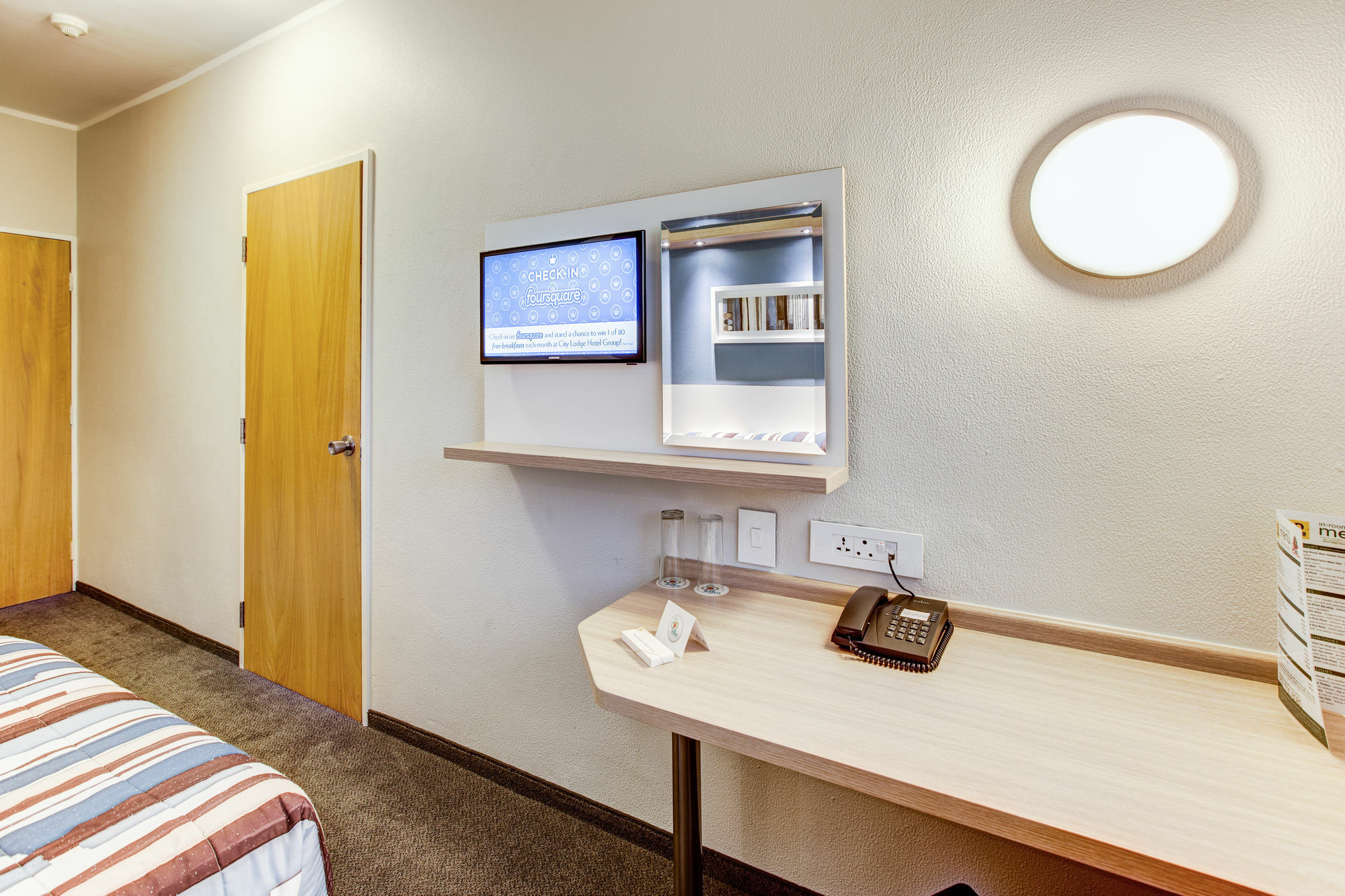 Hotel Road International Airport